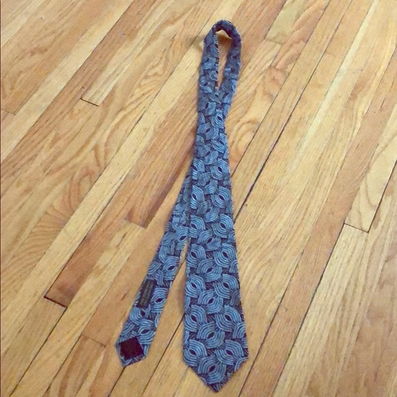 Silk Tie - Picture 1 of 3